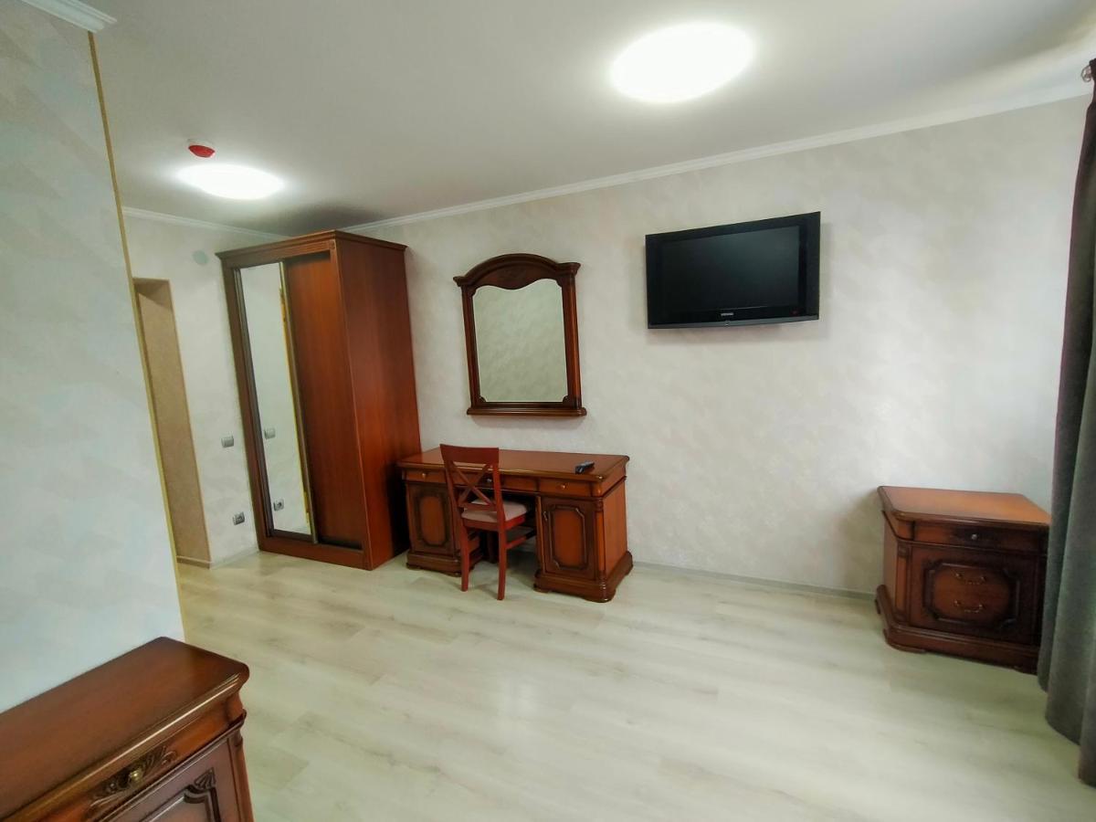 Латориця Hotel Suskovo Eksteriør billede